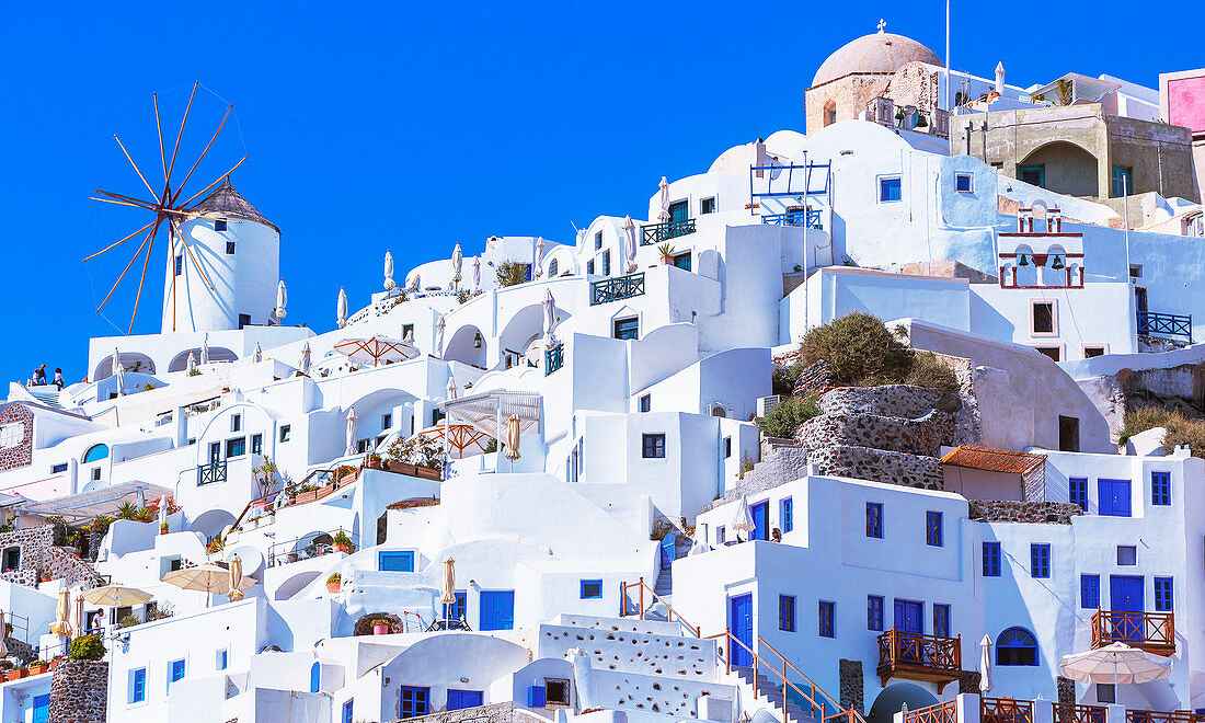 Okinawa Keizai Doyukai A2] Oia, Santorini - The most popular and